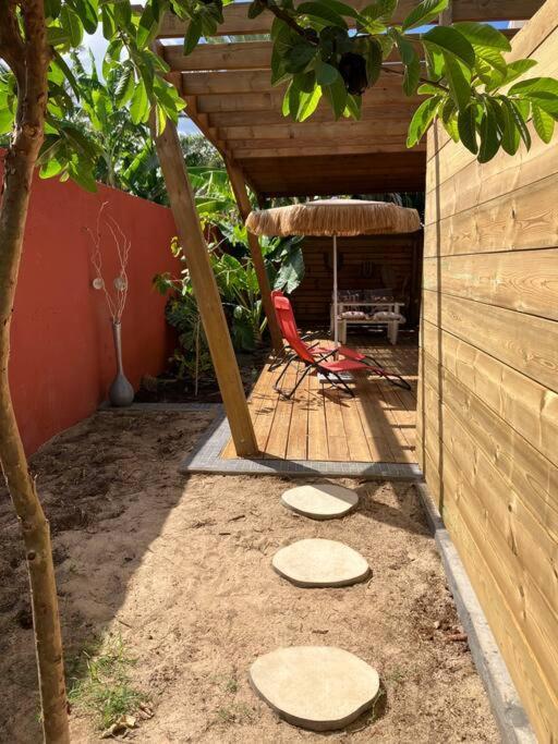 Kazacoco Bungalow A 5 Min A Pieds Du Lagon La Saline Les Bains Eksteriør billede